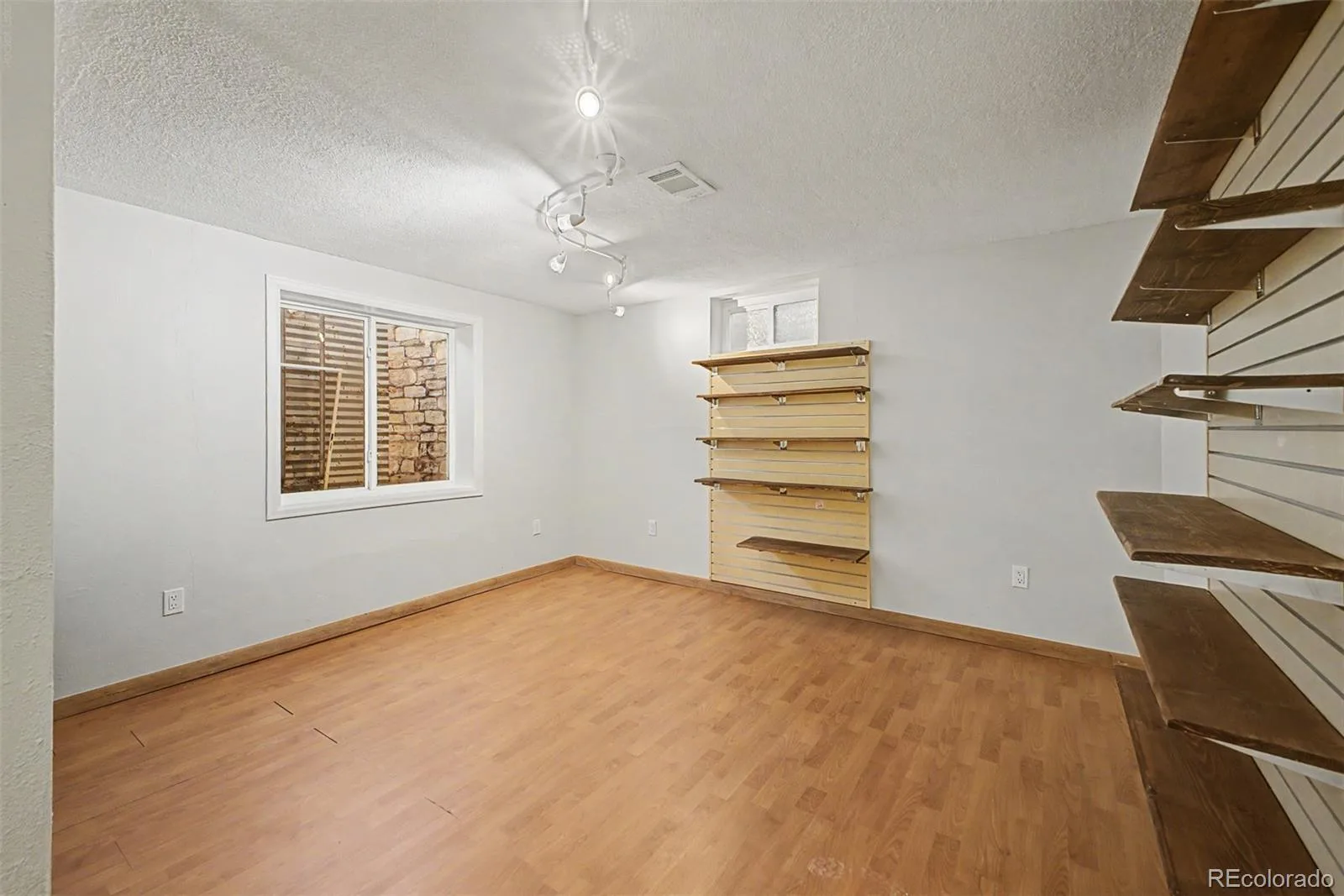1511 S Cherry Street Denver CO 80222 MLS #REC9286326 06252026001002 1600 26