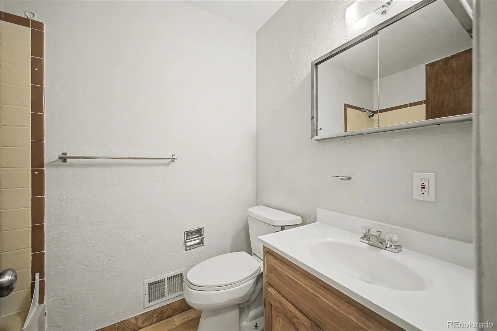 1511 S Cherry Street Denver CO 80222 | MLS #REC9286326 08252026200625 1600 19