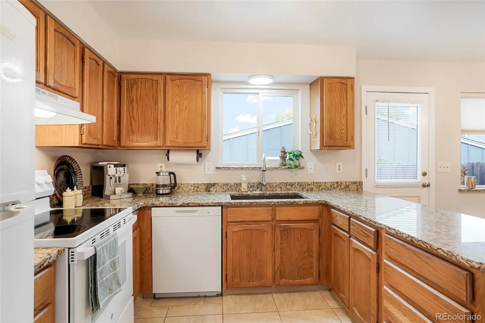356 S Balsam Street Lakewood CO 80226 | MLS #REC9286940 10162026224516 1600 6
