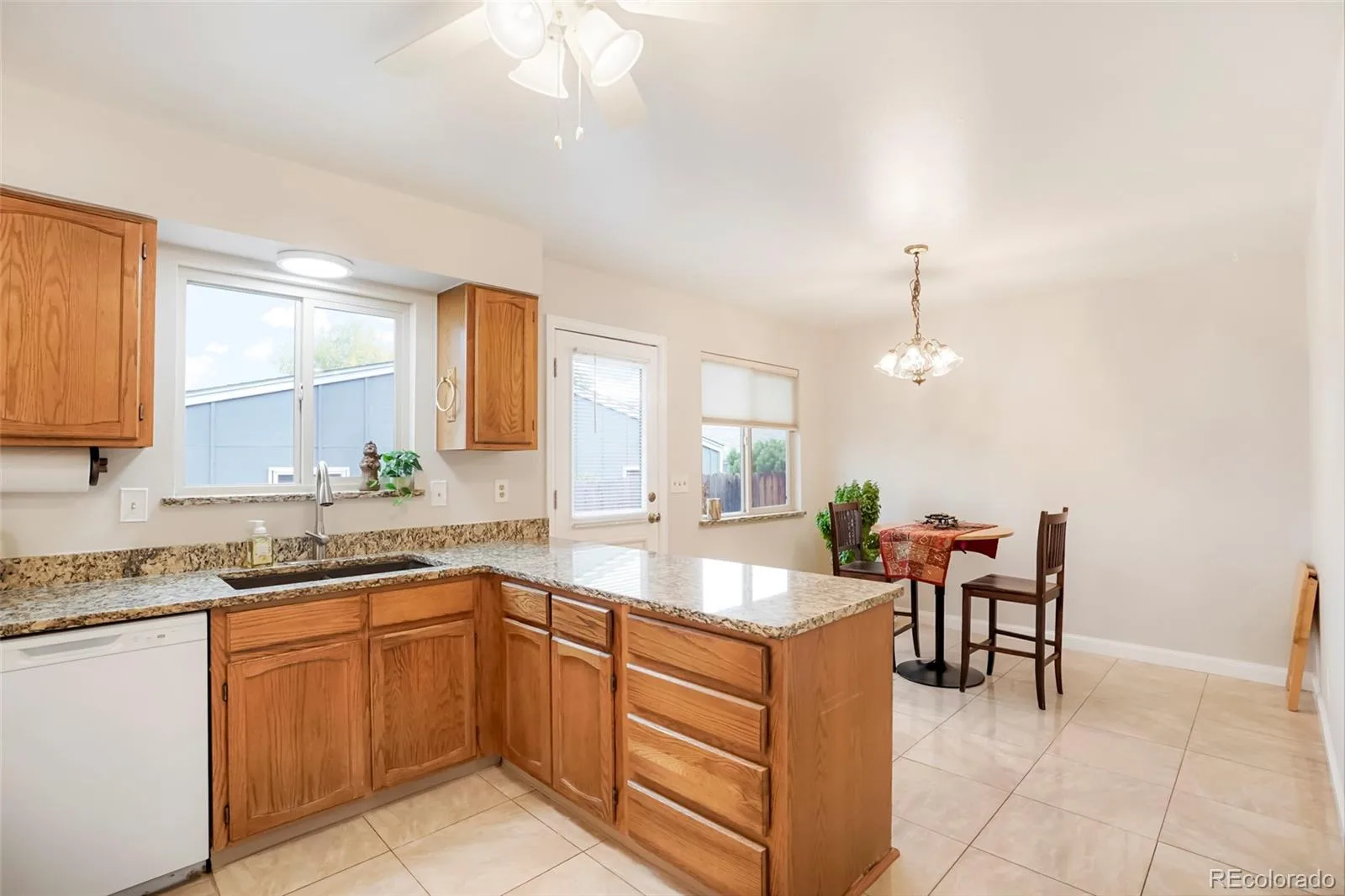 356 S Balsam Street Lakewood CO 80226 | MLS #REC9286940 10162026224516 1600 7