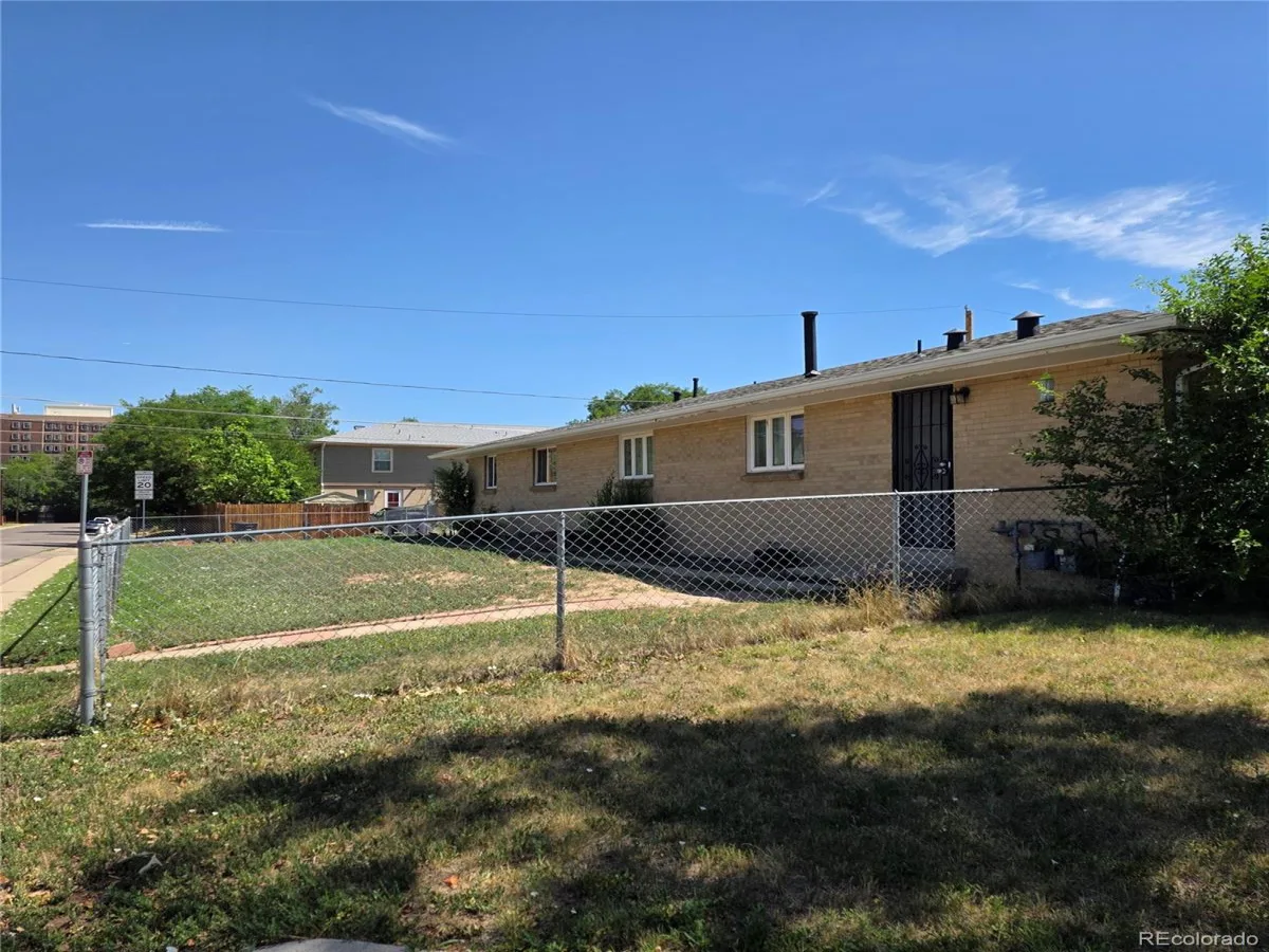 5201 Martin Luther King Boulevard Denver CO 80207 MLS #REC9289632 06232026202311 1200 13