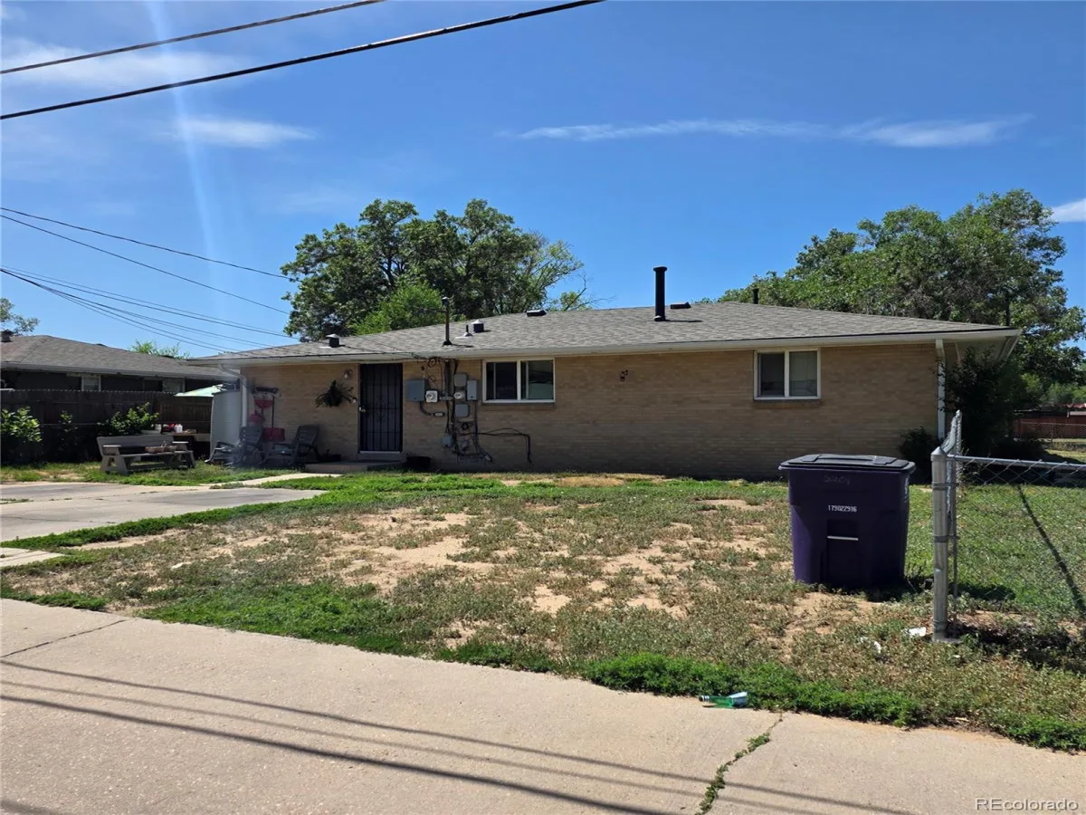 5201 Martin Luther King Boulevard Denver CO 80207 MLS #REC9289632 06232026202311 1200 15