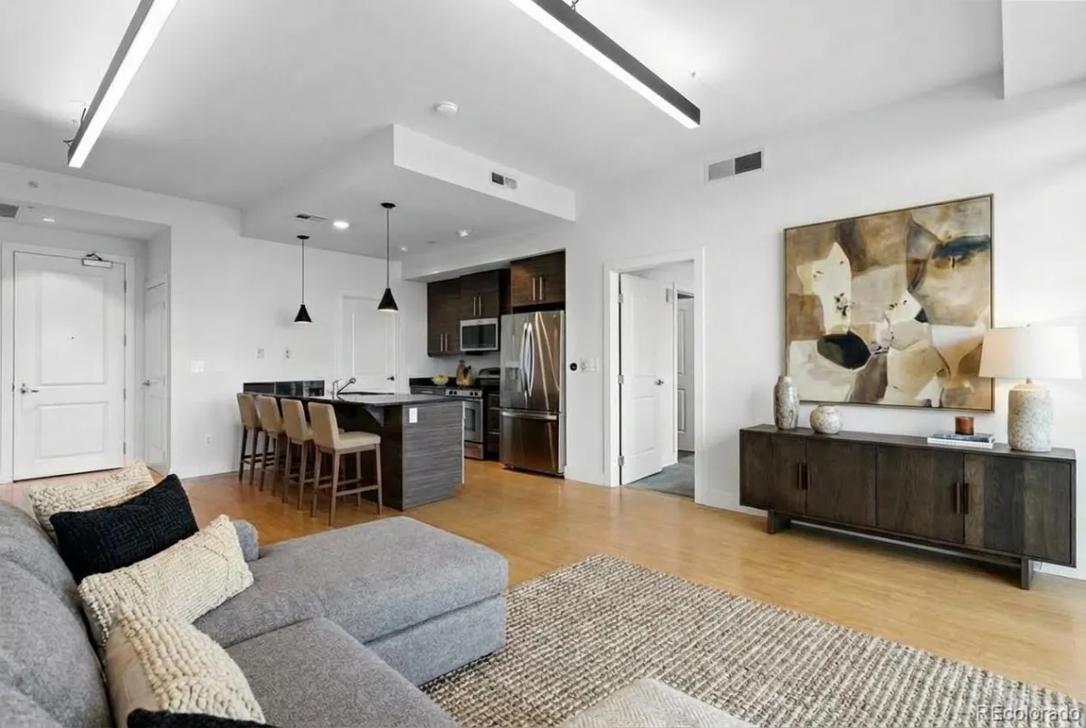 04152026175544 1200 16