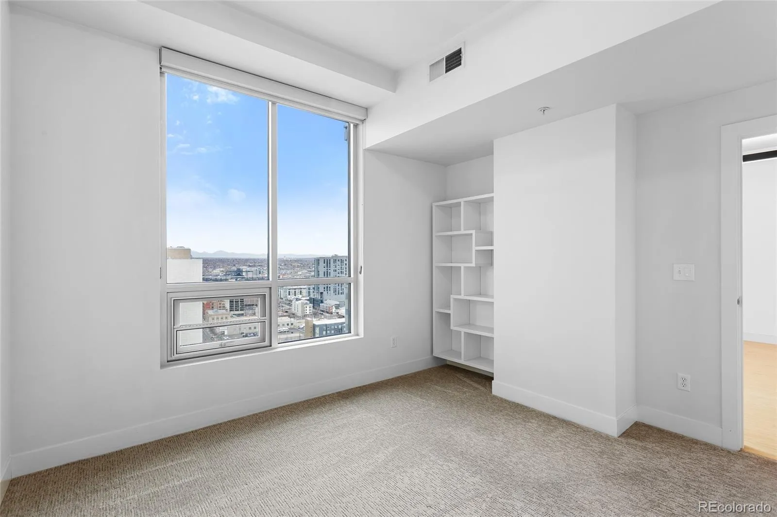 04152026175544 1600 21