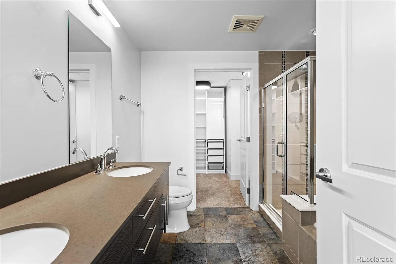 2001 N Lincoln Street #2220 Denver CO 80202 MLS #REC9290801 05302026090417 1600 19