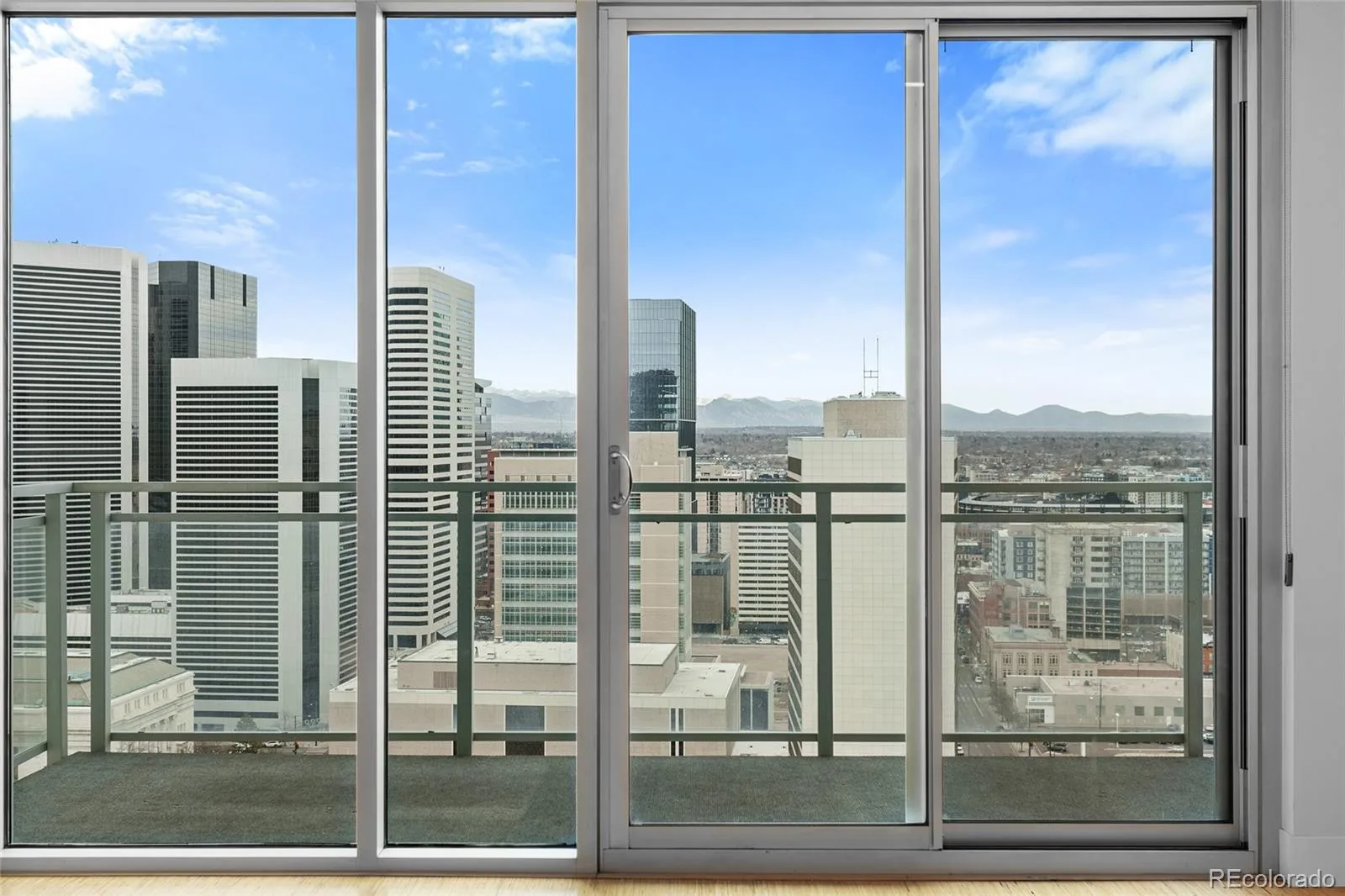 2001 N Lincoln Street #2220 Denver CO 80202 MLS #REC9290801 05302026090417 1600 5