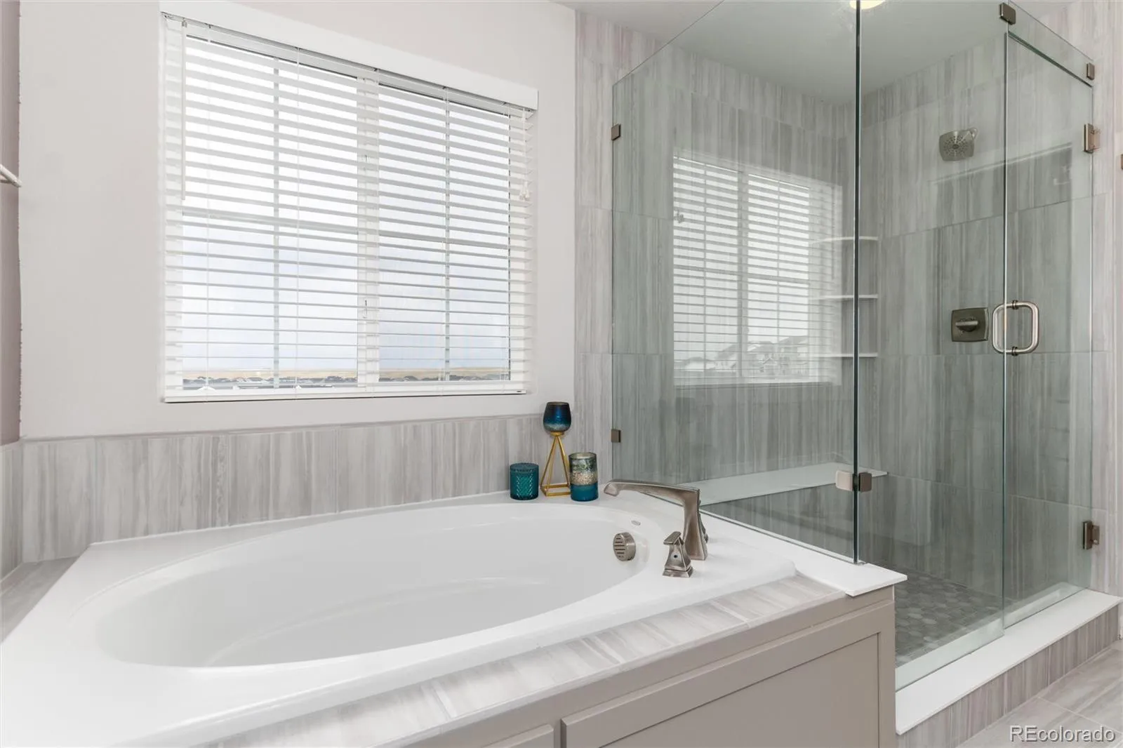 27425 E Roxbury Place Aurora CO 80016 MLS #REC9293158 05062026231741 1600 21