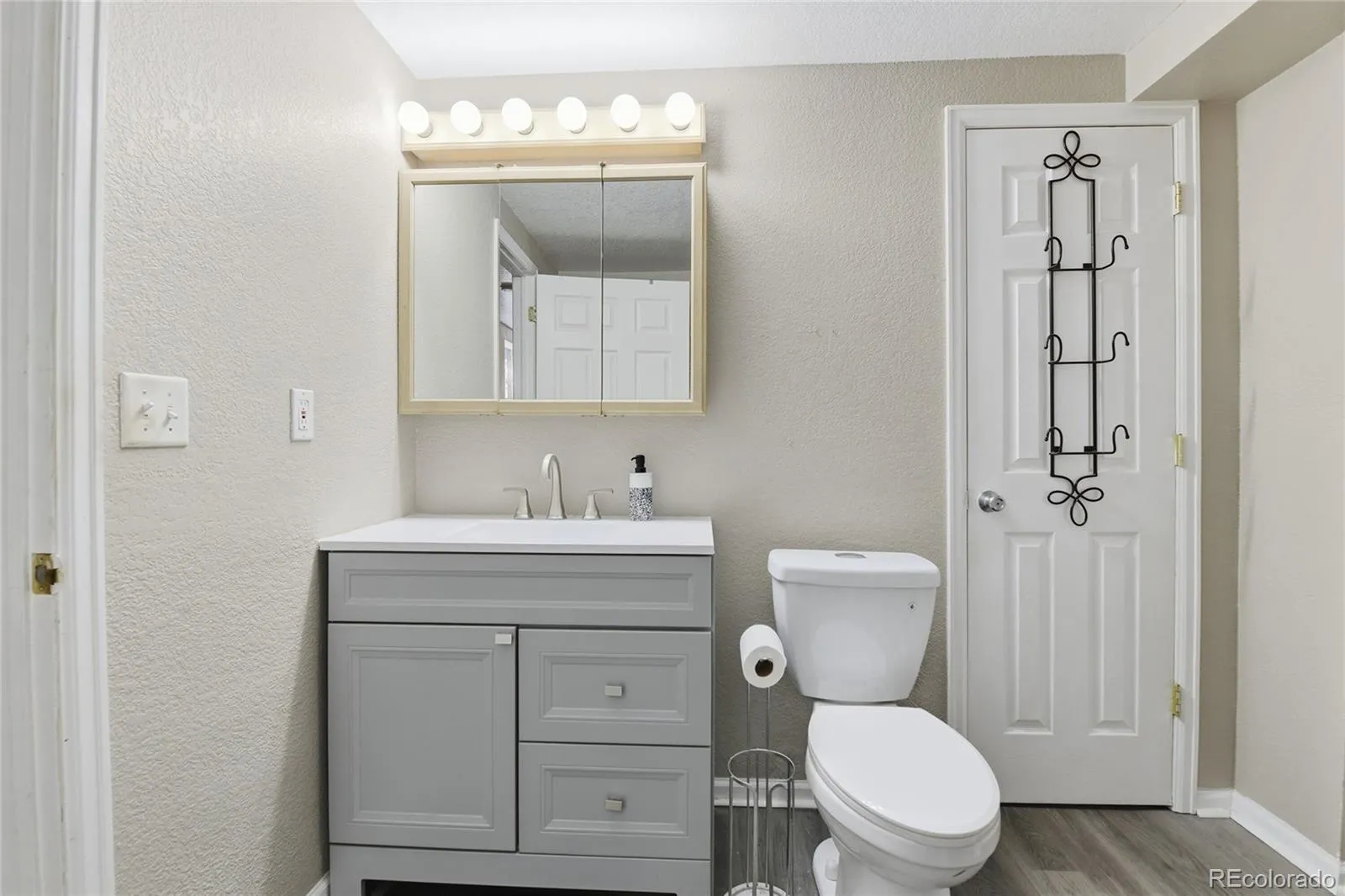 7942 S Corona Court Centennial CO 80122 MLS #REC9293683 05152026013521 1600 36