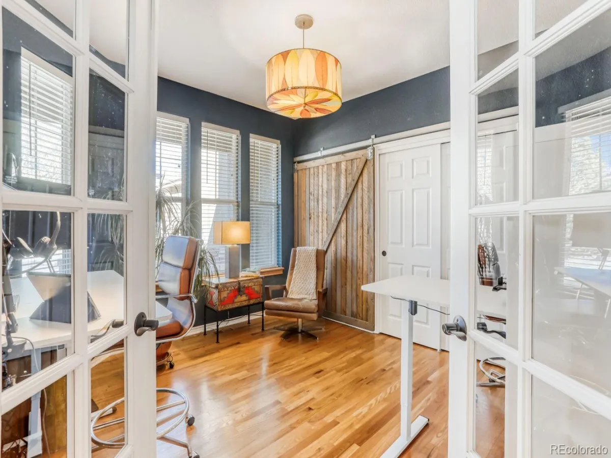 04032026221228 1200 12