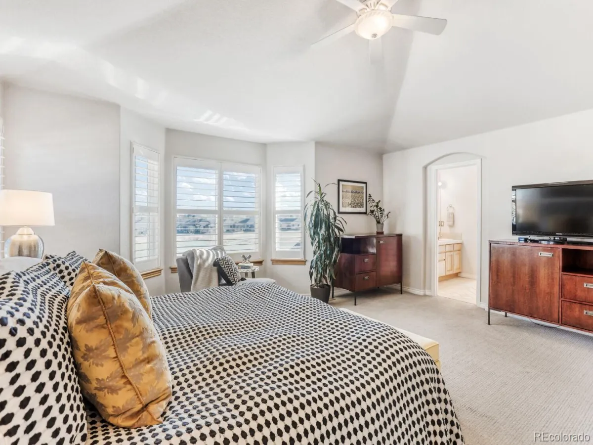 04032026221228 1200 24