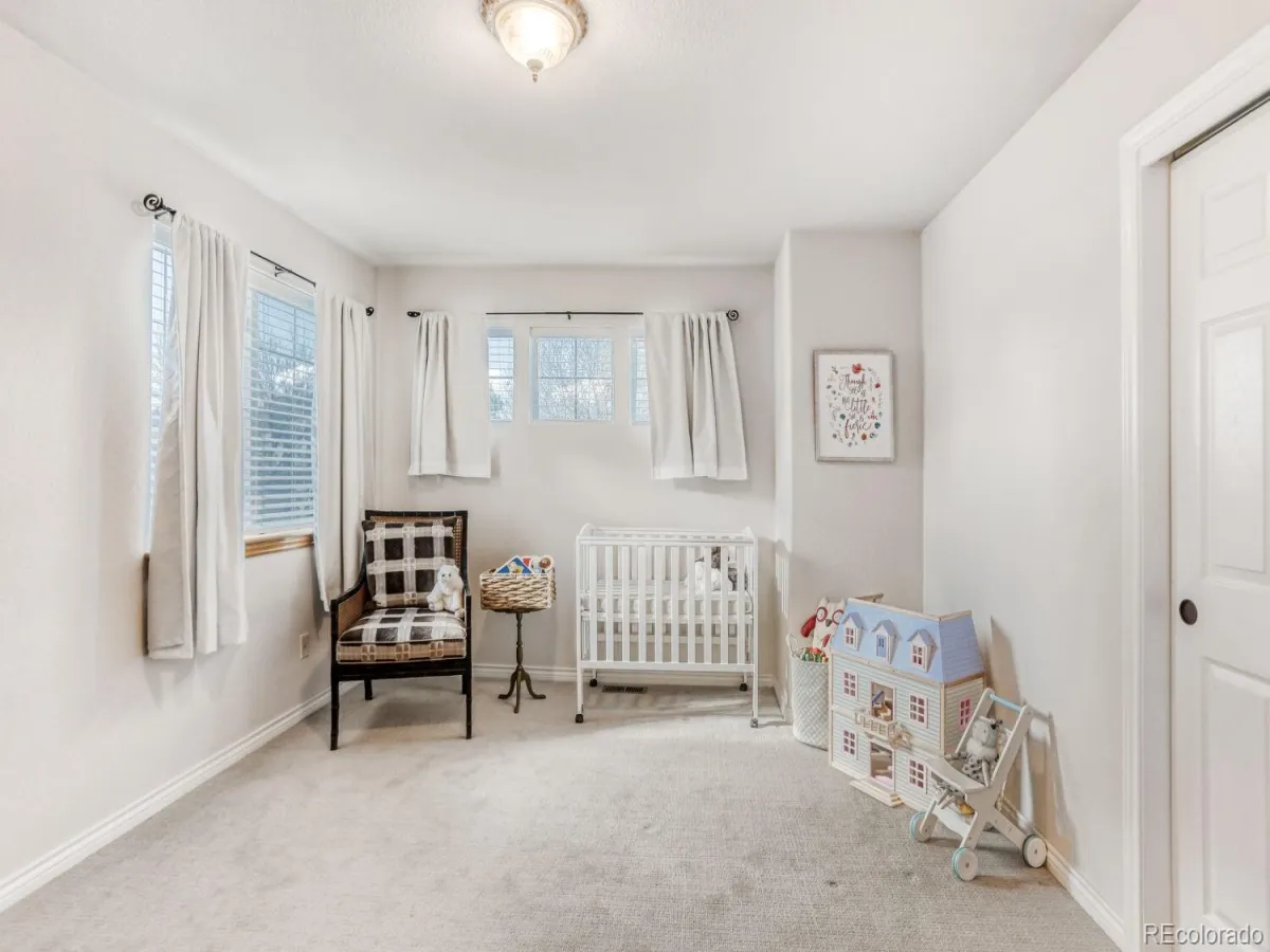 04032026221228 1200 33