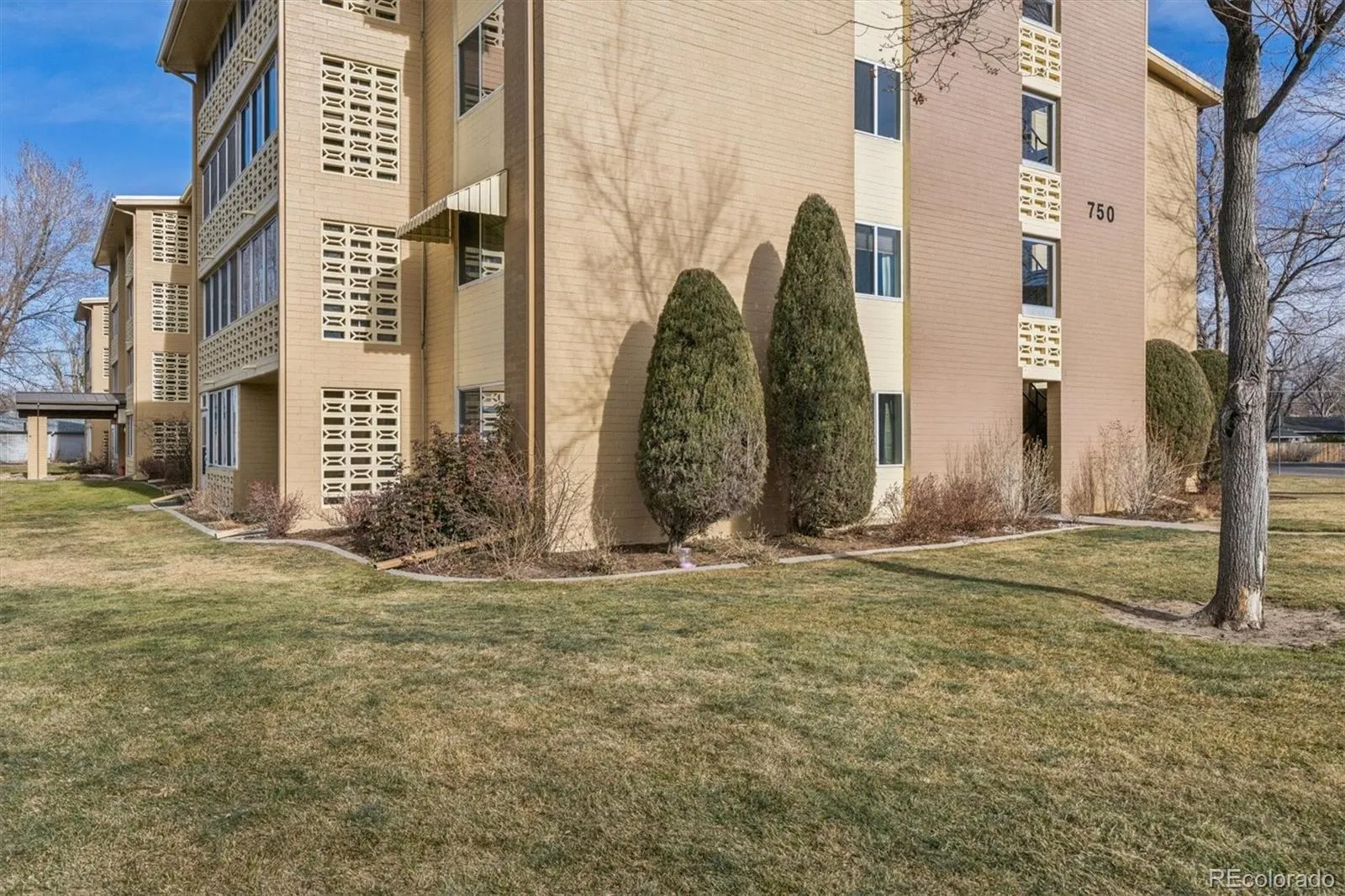 750 S Clinton SW Street #1A Denver CO 80247 MLS #REC9298427 05062026194122 1600 22