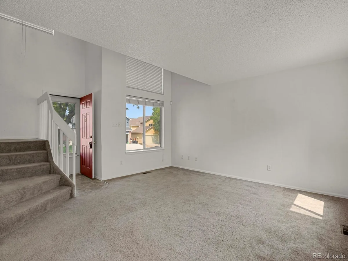 12026 Elm Way Thornton CO 80241 | MLS #REC9299520 08192026181623 1200 5