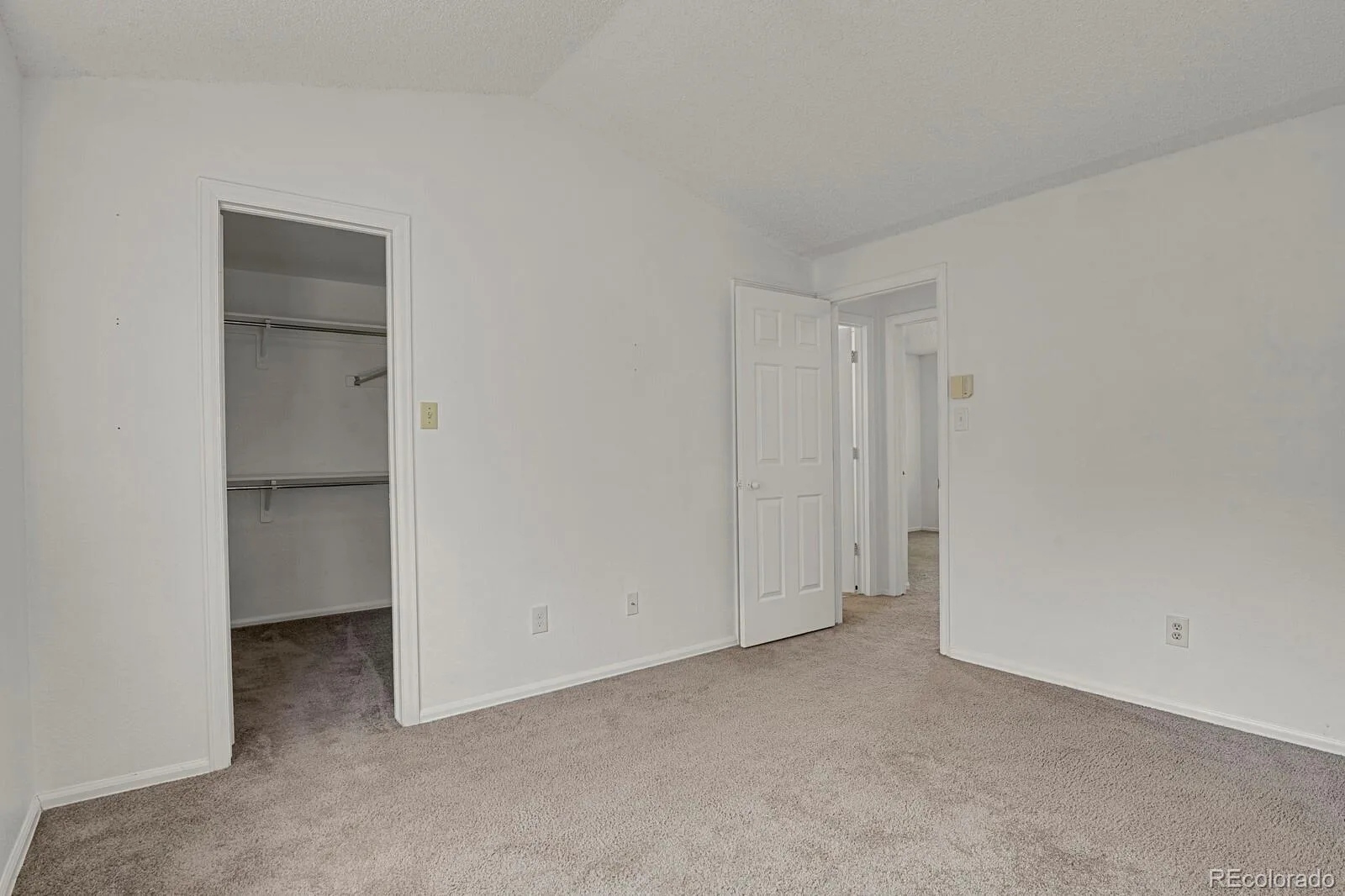 12026 Elm Way Thornton CO 80241 | MLS #REC9299520 08192026181623 1600 17