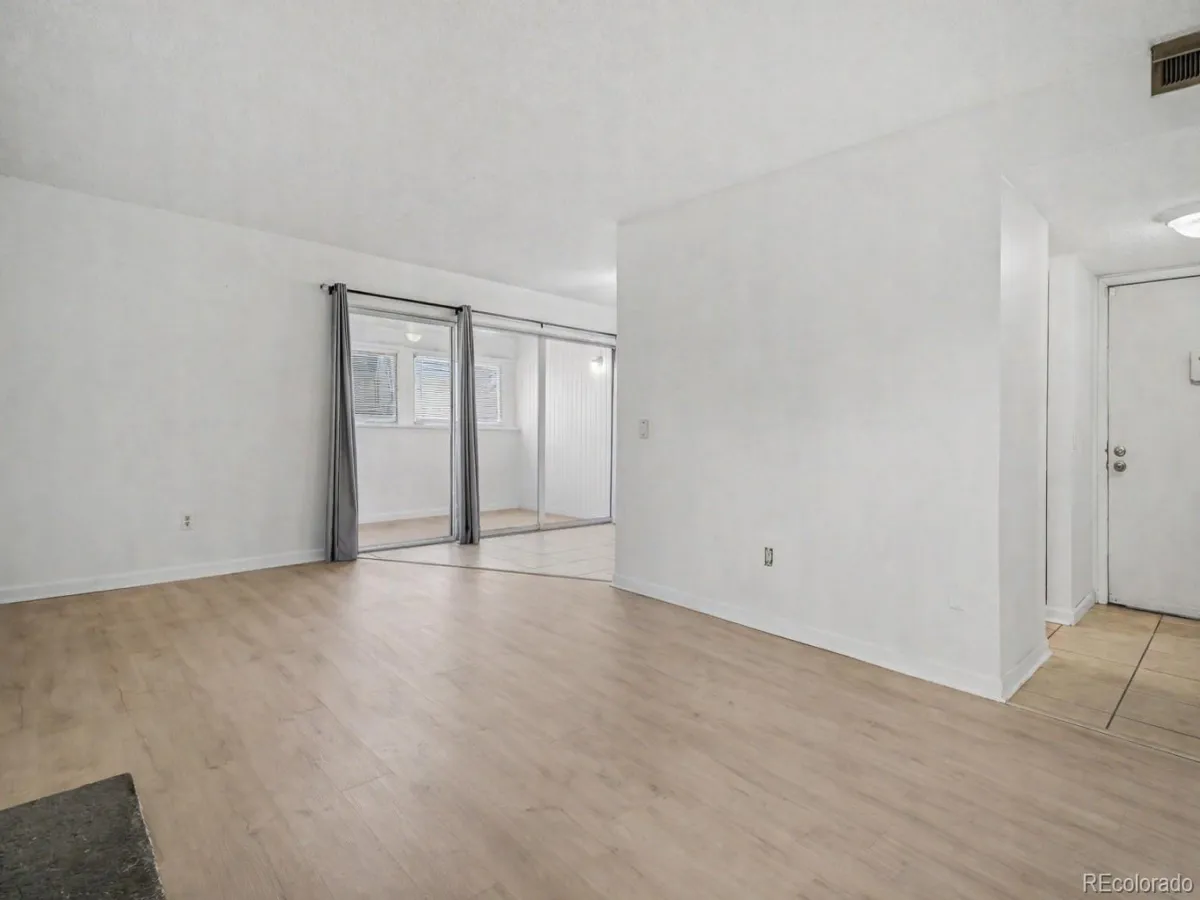 15292 E Hampden Circle #H4 Aurora CO 80014 MLS #REC9299726 05142026234629 1200 9