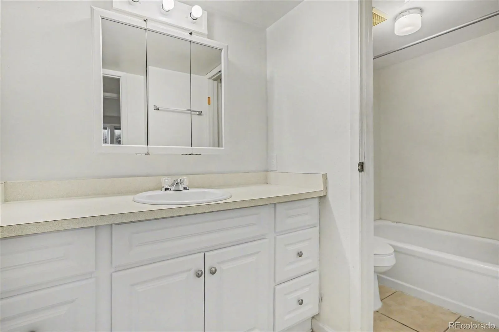 15292 E Hampden Circle #H4 Aurora CO 80014 MLS #REC9299726 05142026234629 1600 13