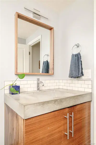 02262026002924 800 19