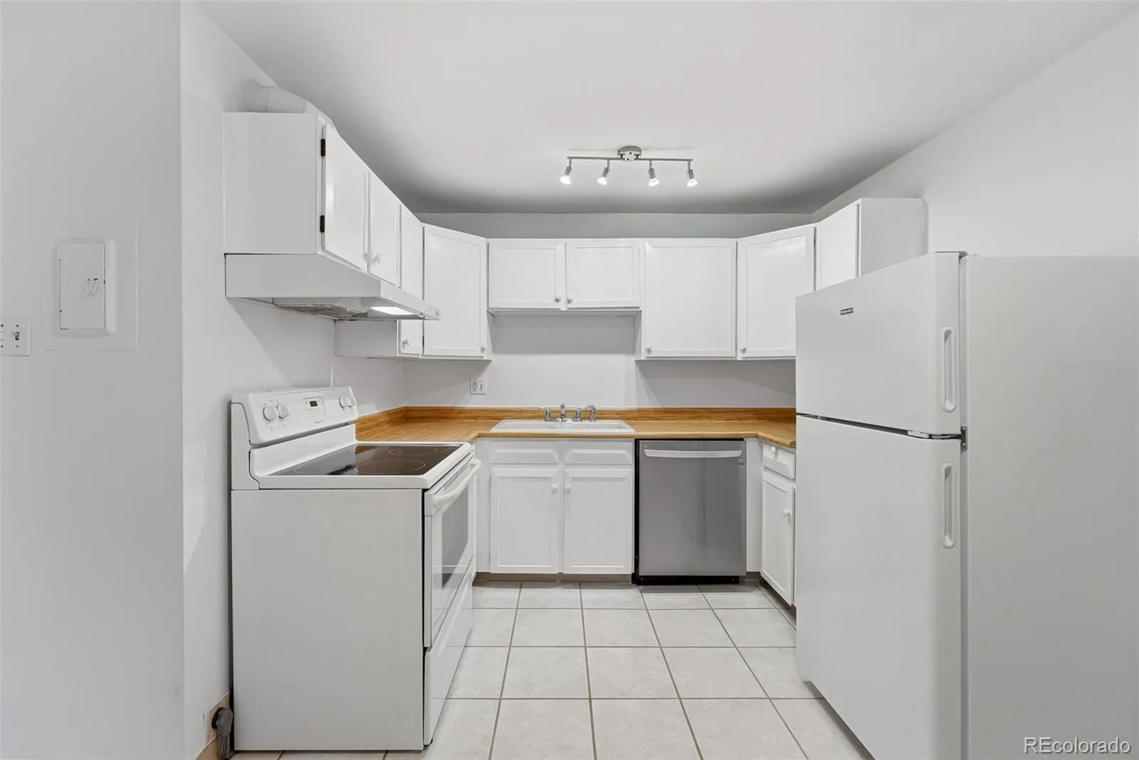 1050 N Lafayette Street #307 Denver CO 80218 MLS #REC9301424 04232026003924 1600 7