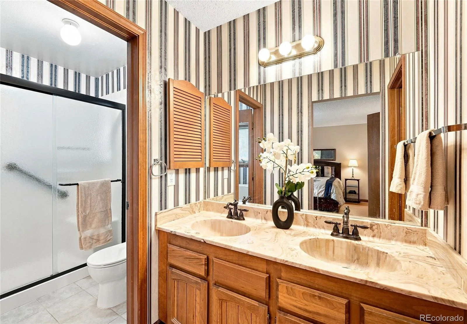 6425 S Galena Court Englewood CO 80111 | MLS #REC9304810 08182026193343 1600 19