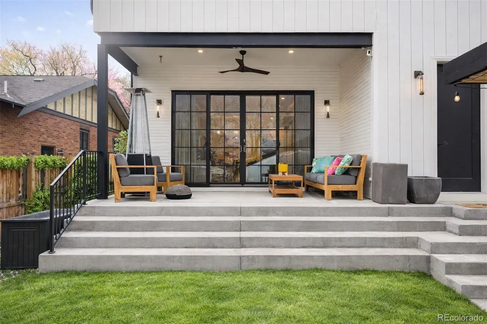 03052026012846 1600 36