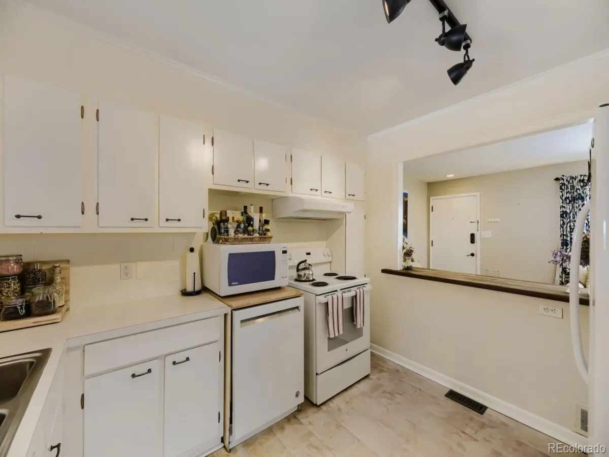1843 S Fairfax Street Denver CO 80222 MLS #REC9305618 05072026191337 1200 6