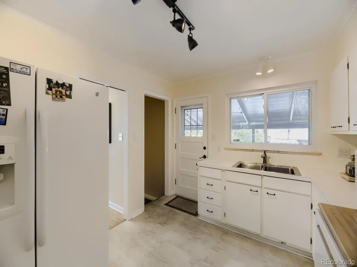 1843 S Fairfax Street Denver CO 80222 MLS #REC9305618 05072026191337 1200 8
