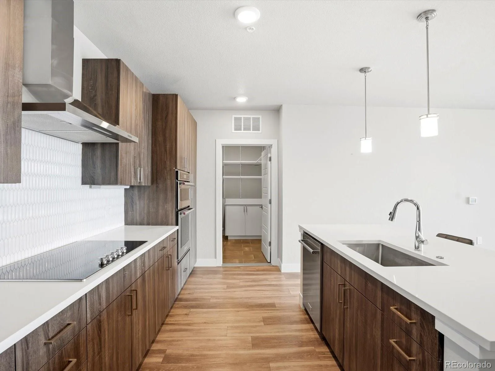 20 Wilcox Street #508 Castle Rock CO 80104 | MLS #REC9306271 07102026003548 1600 7