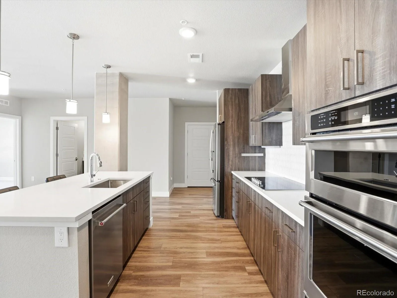 20 Wilcox Street #508 Castle Rock CO 80104 | MLS #REC9306271 07102026003548 1600 8