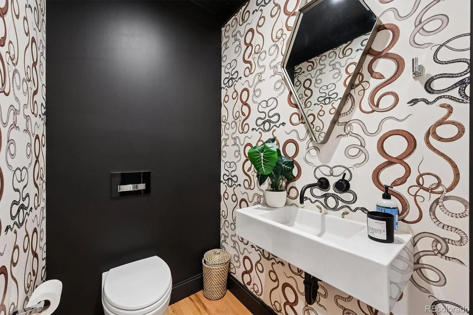 550 S York Street Denver CO 80209 | MLS #REC9307907 08202026211926 1600 20