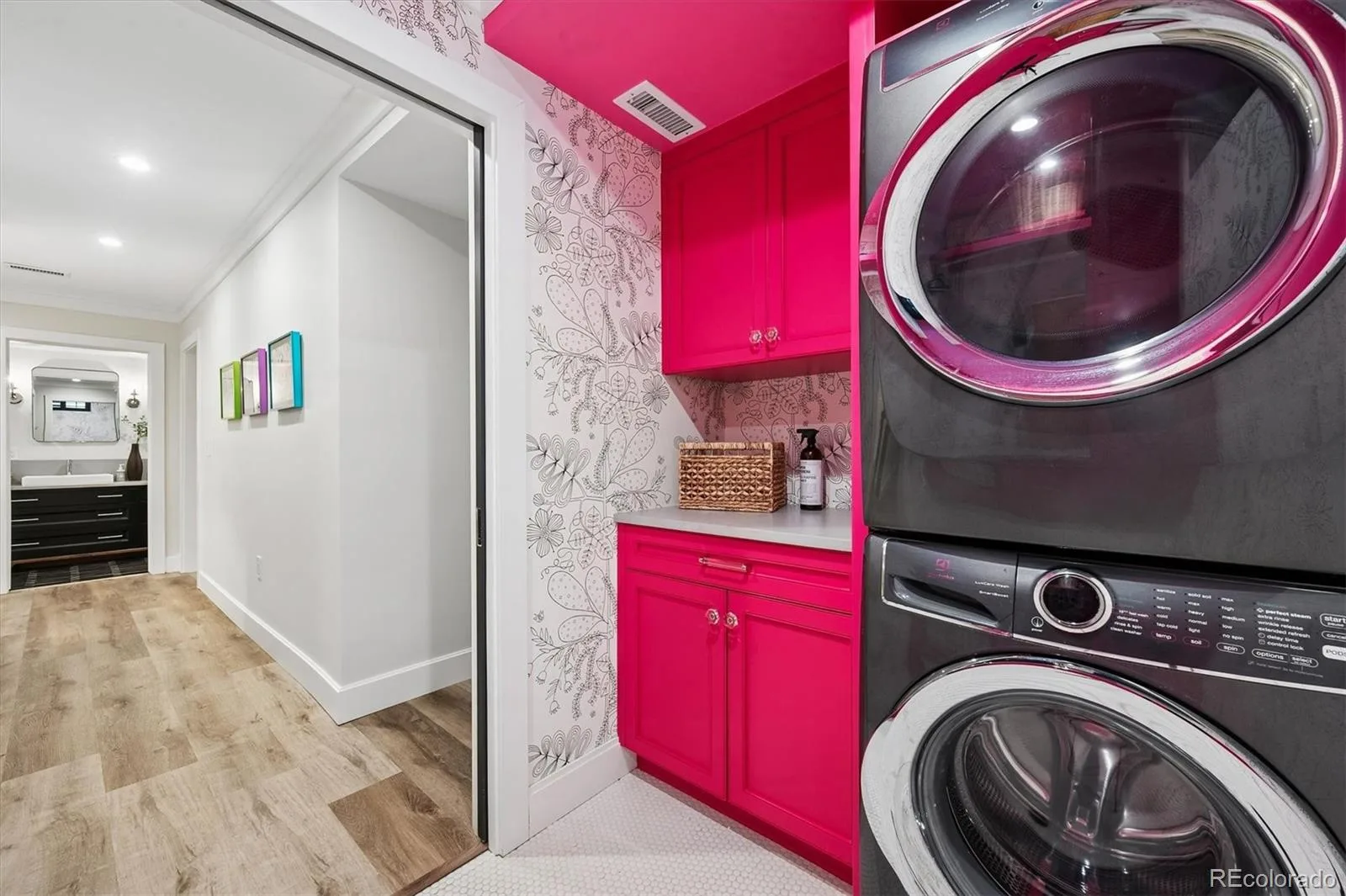 550 S York Street Denver CO 80209 | MLS #REC9307907 08202026211926 1600 28