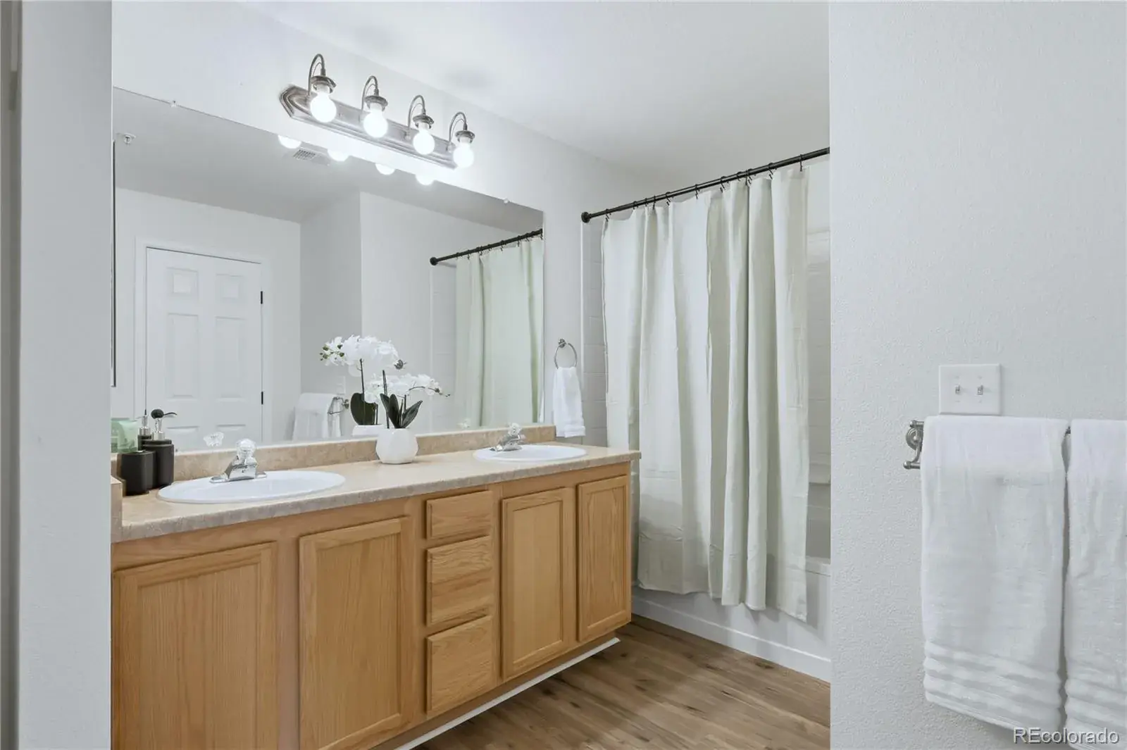 7440 S Blackhawk Street #14-305 Englewood CO 80112 MLS #REC9307955 02122026153116 1600 11