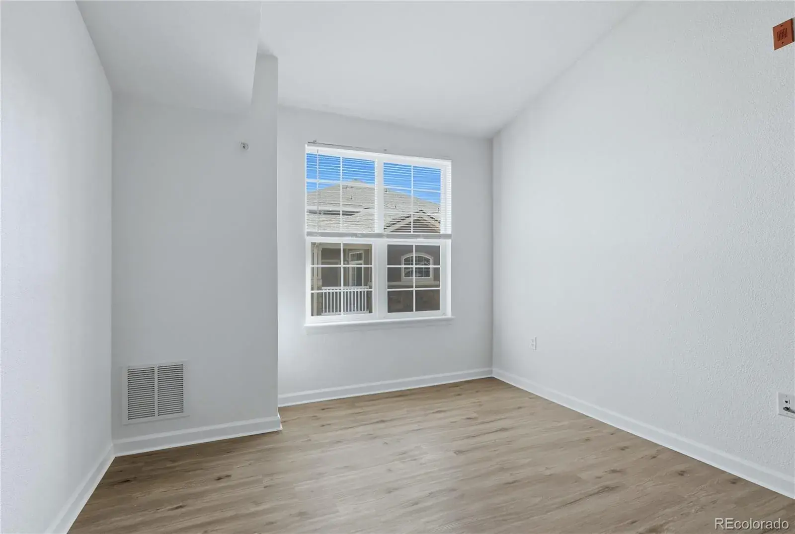 7440 S Blackhawk Street #14-305 Englewood CO 80112 MLS #REC9307955 02122026153116 1600 17