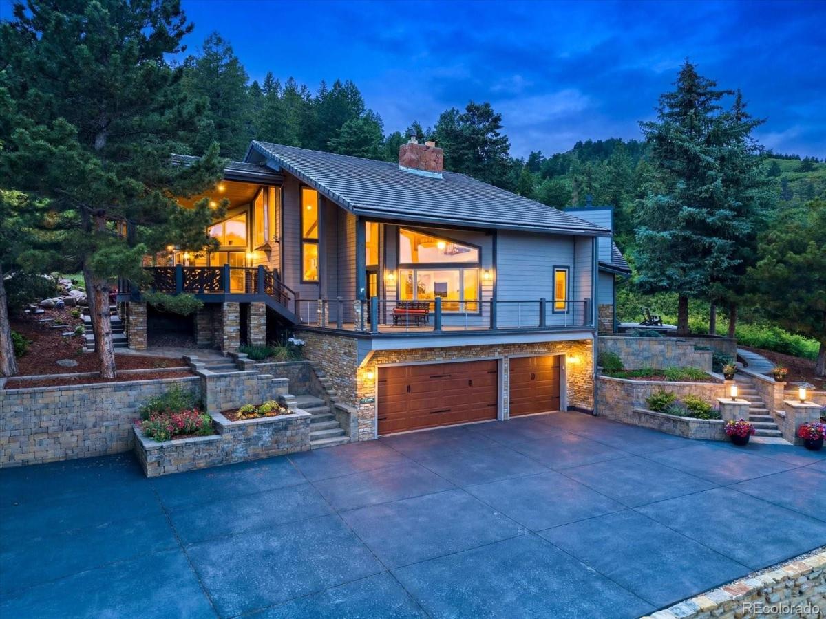 6081 Silver Thorn Run Littleton CO 80125 | MLS #REC9308170 MLS #REC9308170 image #0