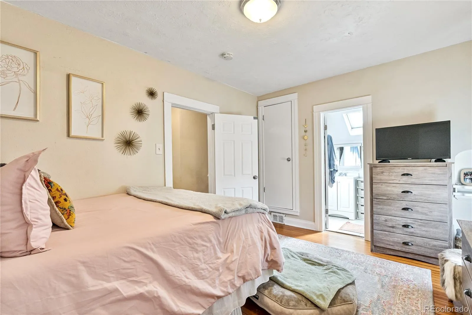 478 N Logan Street Denver CO 80203 MLS #REC9308293 04272026182031 1600 17