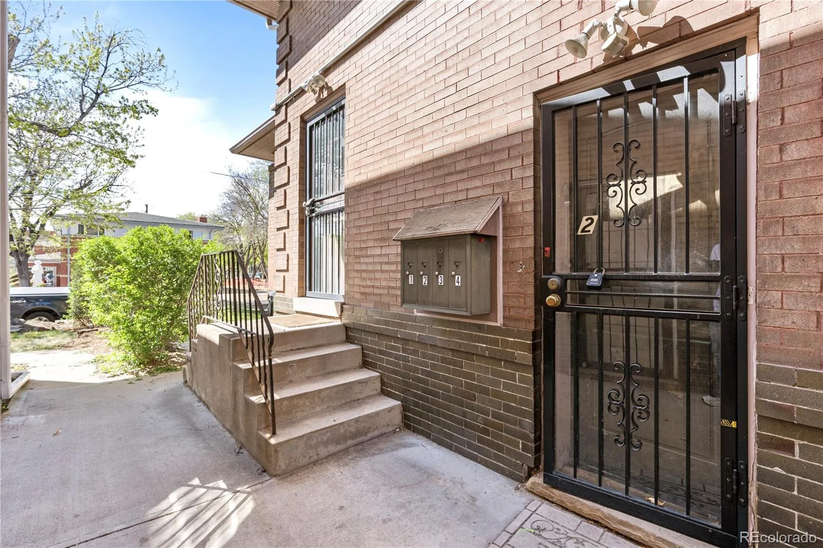 478 N Logan Street Denver CO 80203 MLS #REC9308293 04272026182031 1600 27