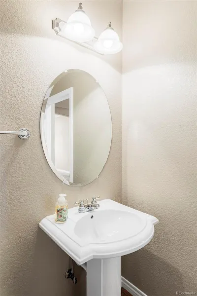 11456 W Cooper Place Littleton CO 80127 MLS #REC9309725 04232026155014 800 25