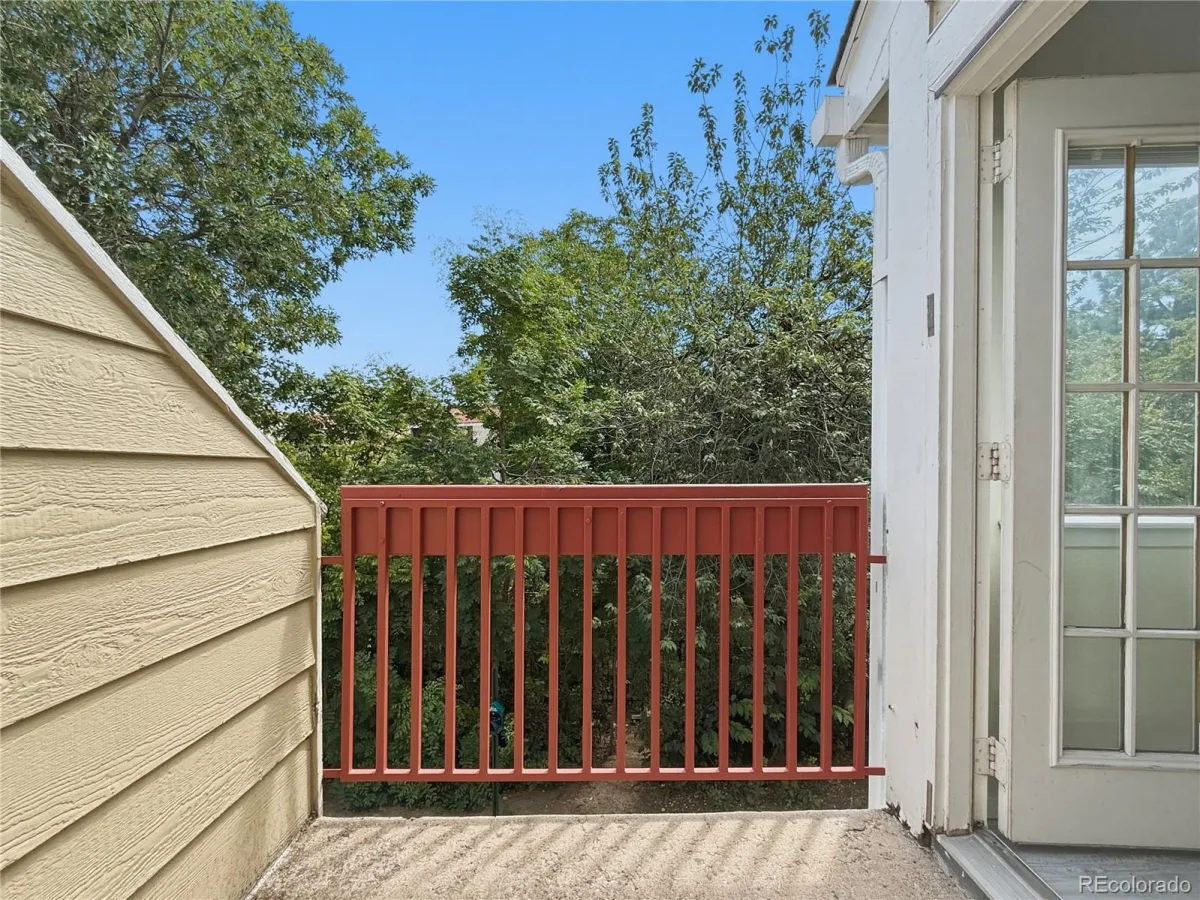 942 S Dearborn Way #10 Aurora CO 80012 | MLS #REC9310745 09232026190513 1200 16