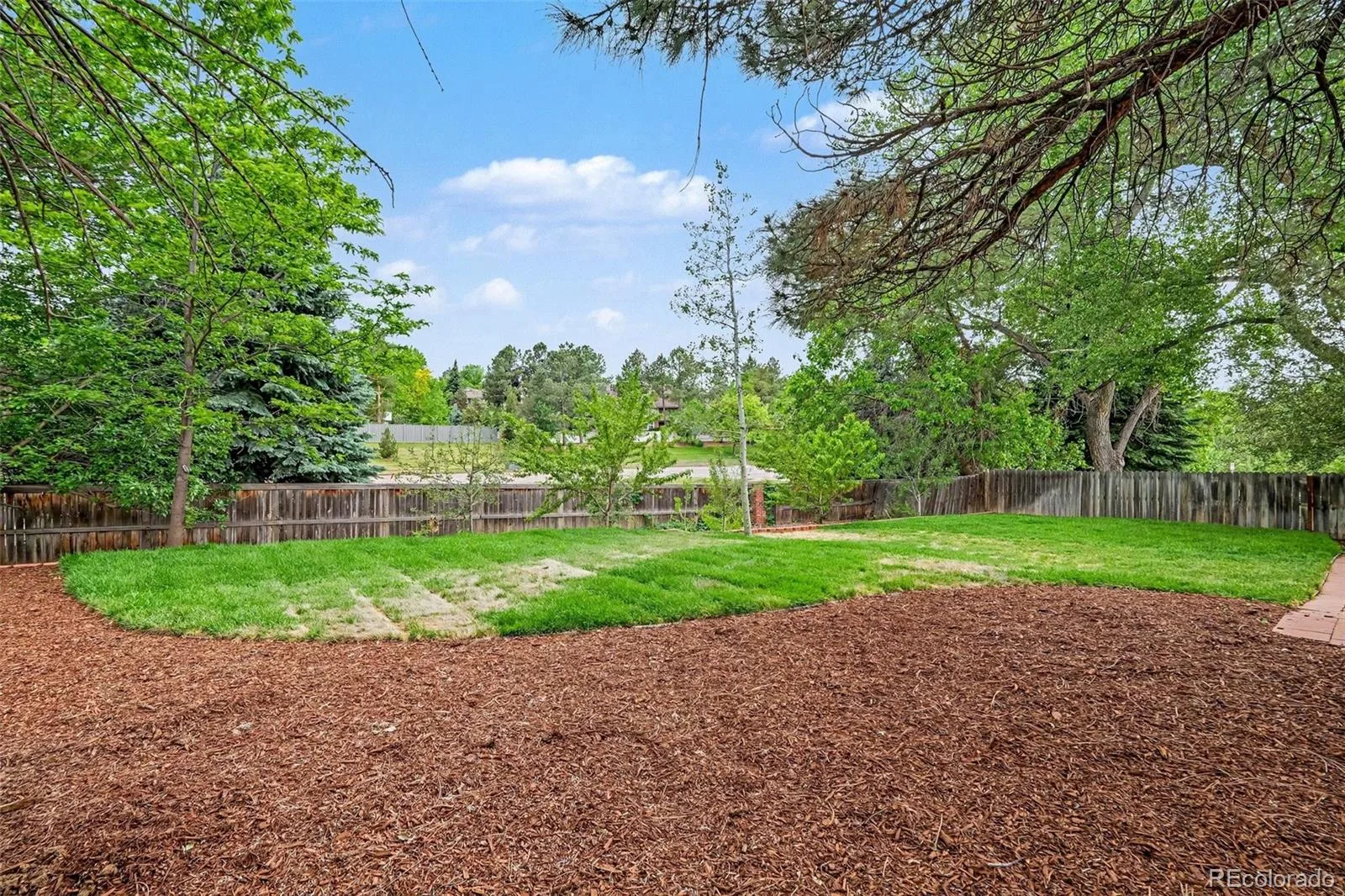 6680 S Locust Way Centennial CO 80111 MLS #REC9311153 06082026211752 1600 45