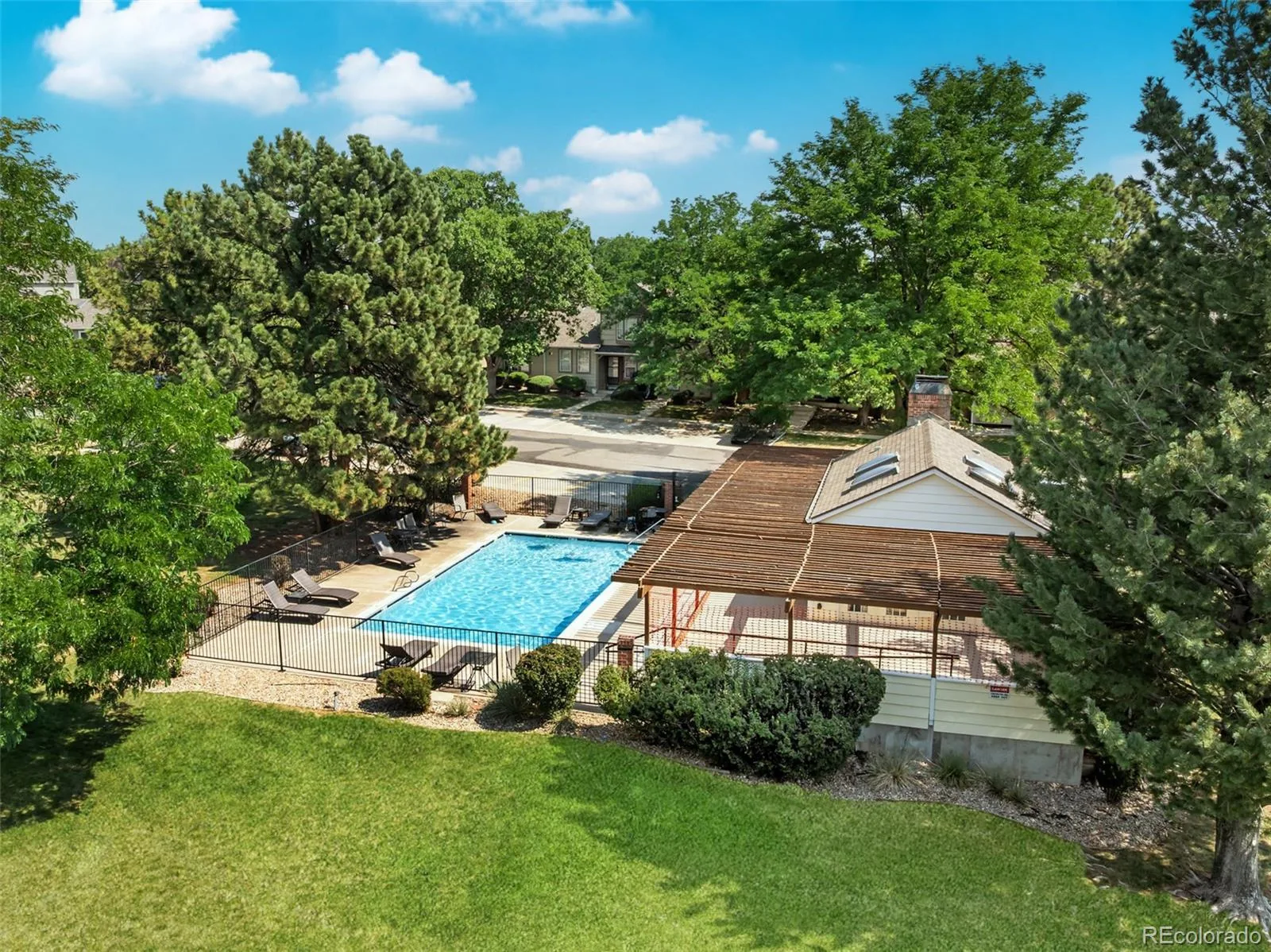 9638 W Chatfield Avenue #F Littleton CO 80128 | MLS #REC9312418 08142026210800 1600 1