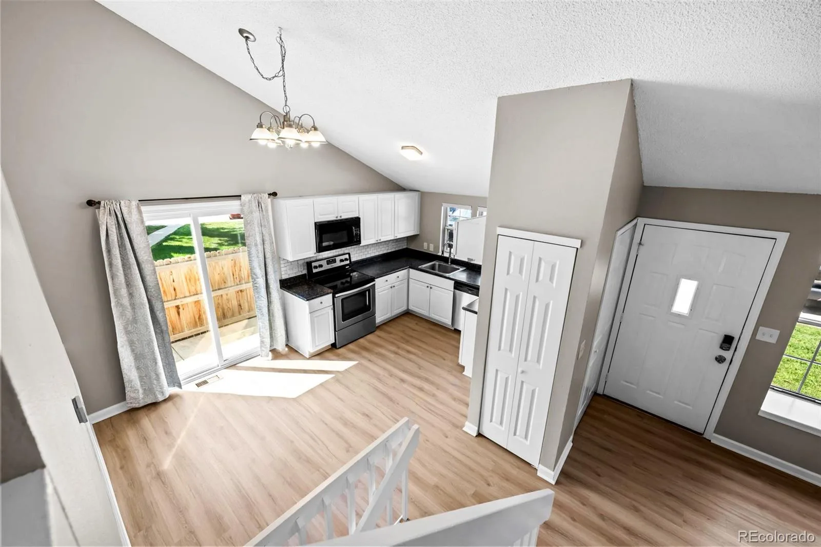9638 W Chatfield Avenue #F Littleton CO 80128 | MLS #REC9312418 08142026210800 1600 13