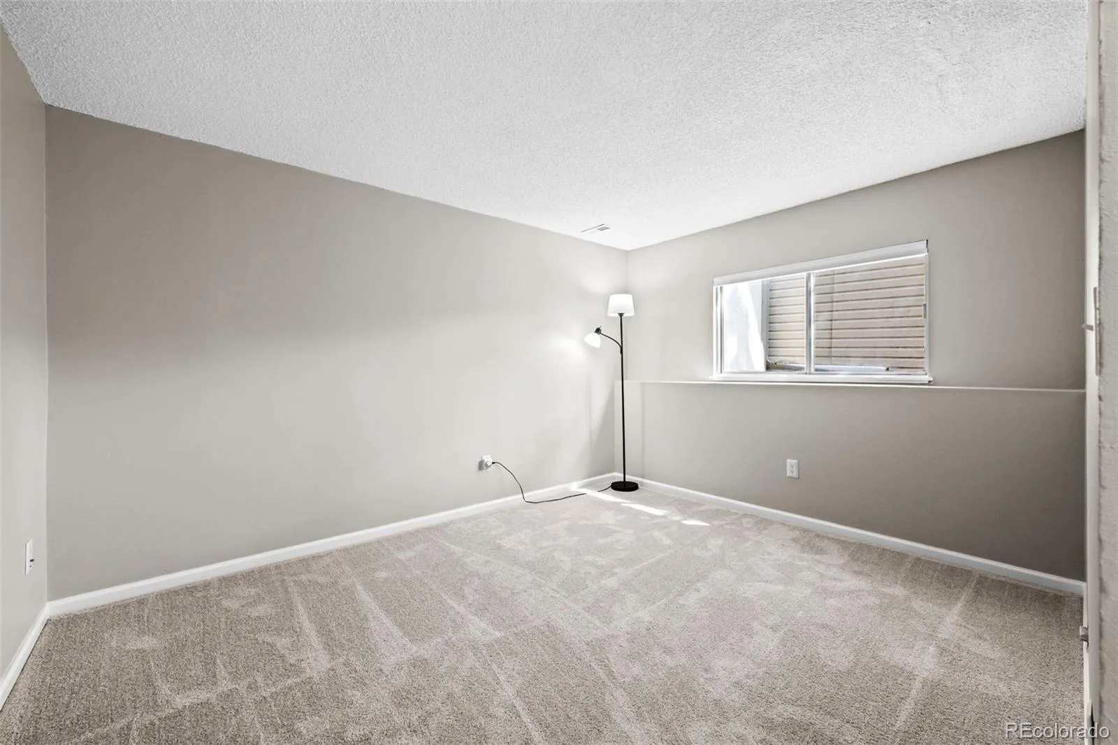 9638 W Chatfield Avenue #F Littleton CO 80128 | MLS #REC9312418 08142026210800 1600 29