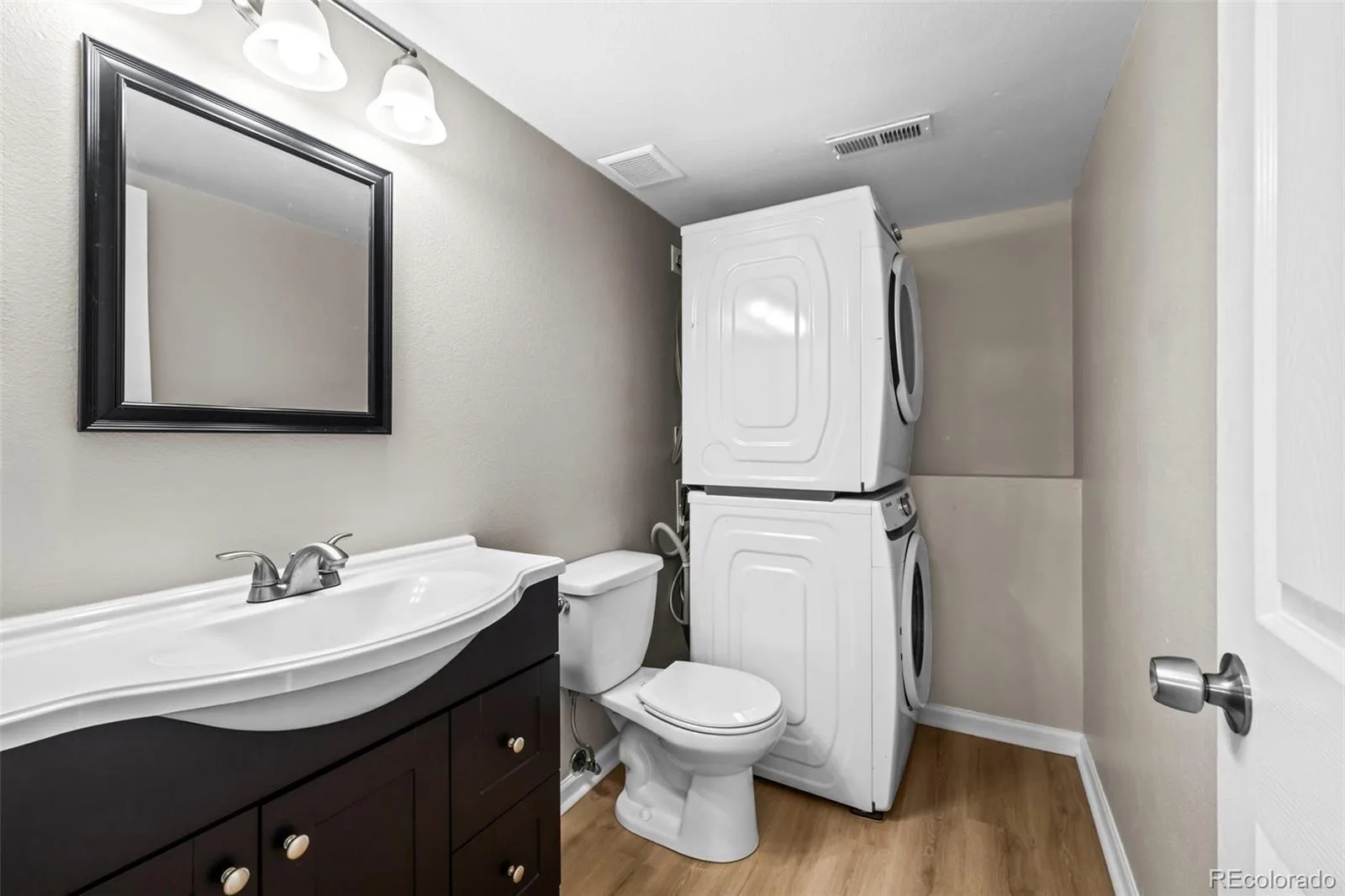 9638 W Chatfield Avenue #F Littleton CO 80128 | MLS #REC9312418 08142026210800 1600 36