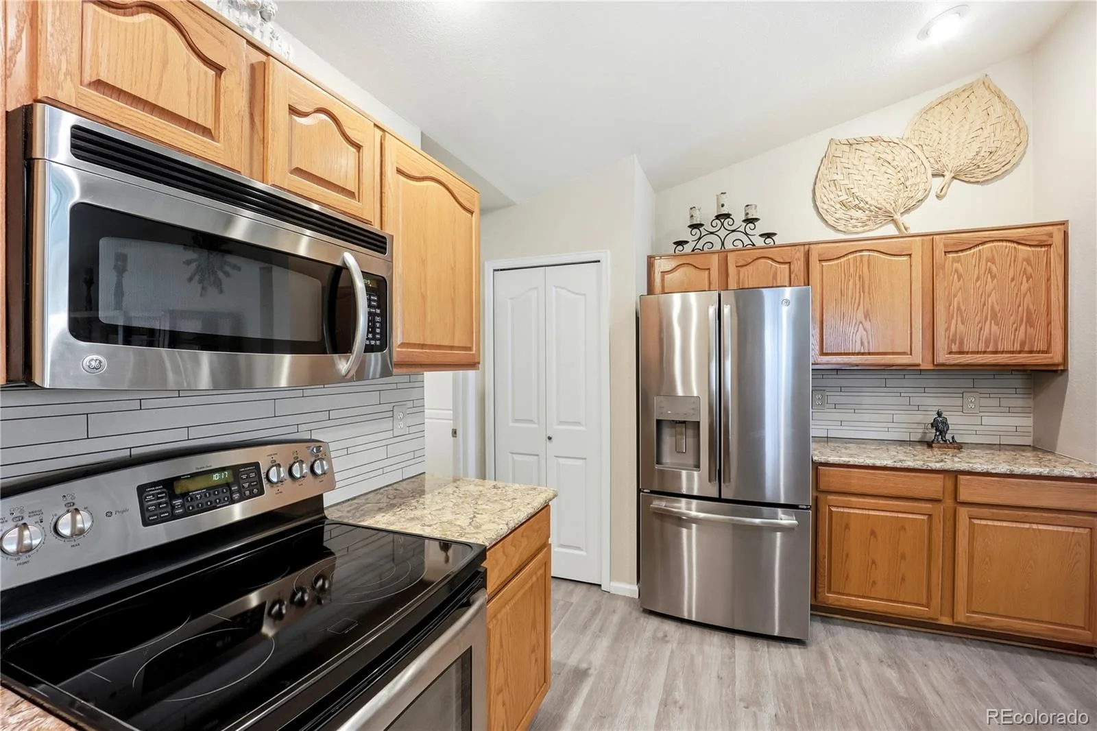 6414 S Dallas Court Englewood CO 80111 | MLS #REC9312438 08172026175611 1600 16