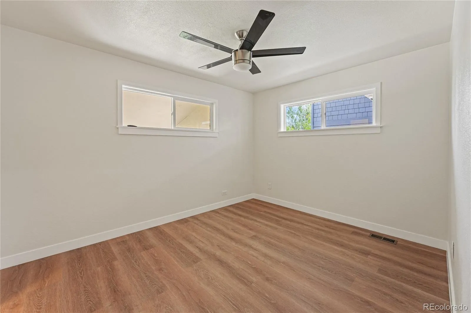 2739 W 39th Avenue Denver CO 80211 MLS #REC9312917 05232026164916 1600 23