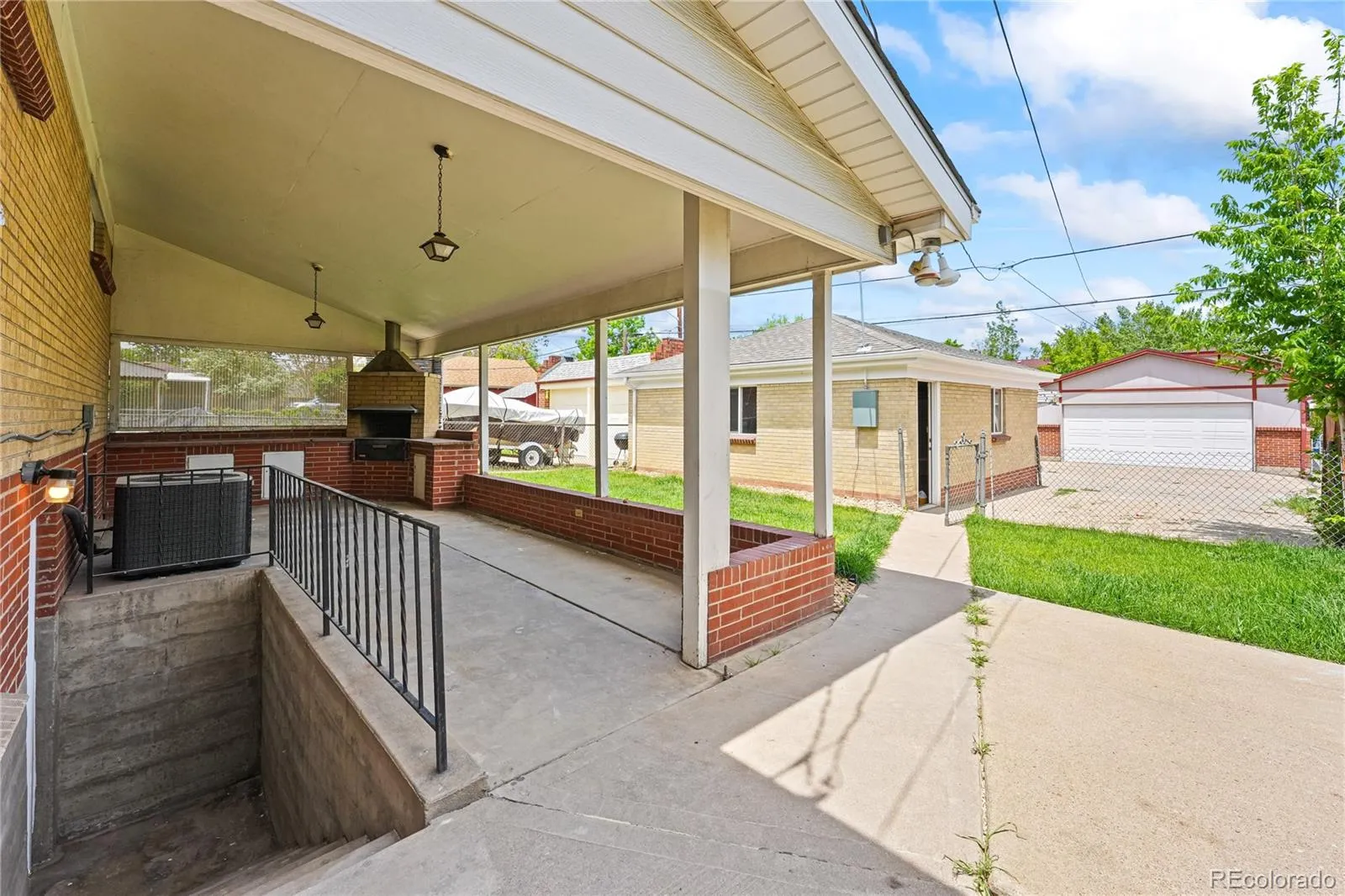 2739 W 39th Avenue Denver CO 80211 MLS #REC9312917 05232026164916 1600 42