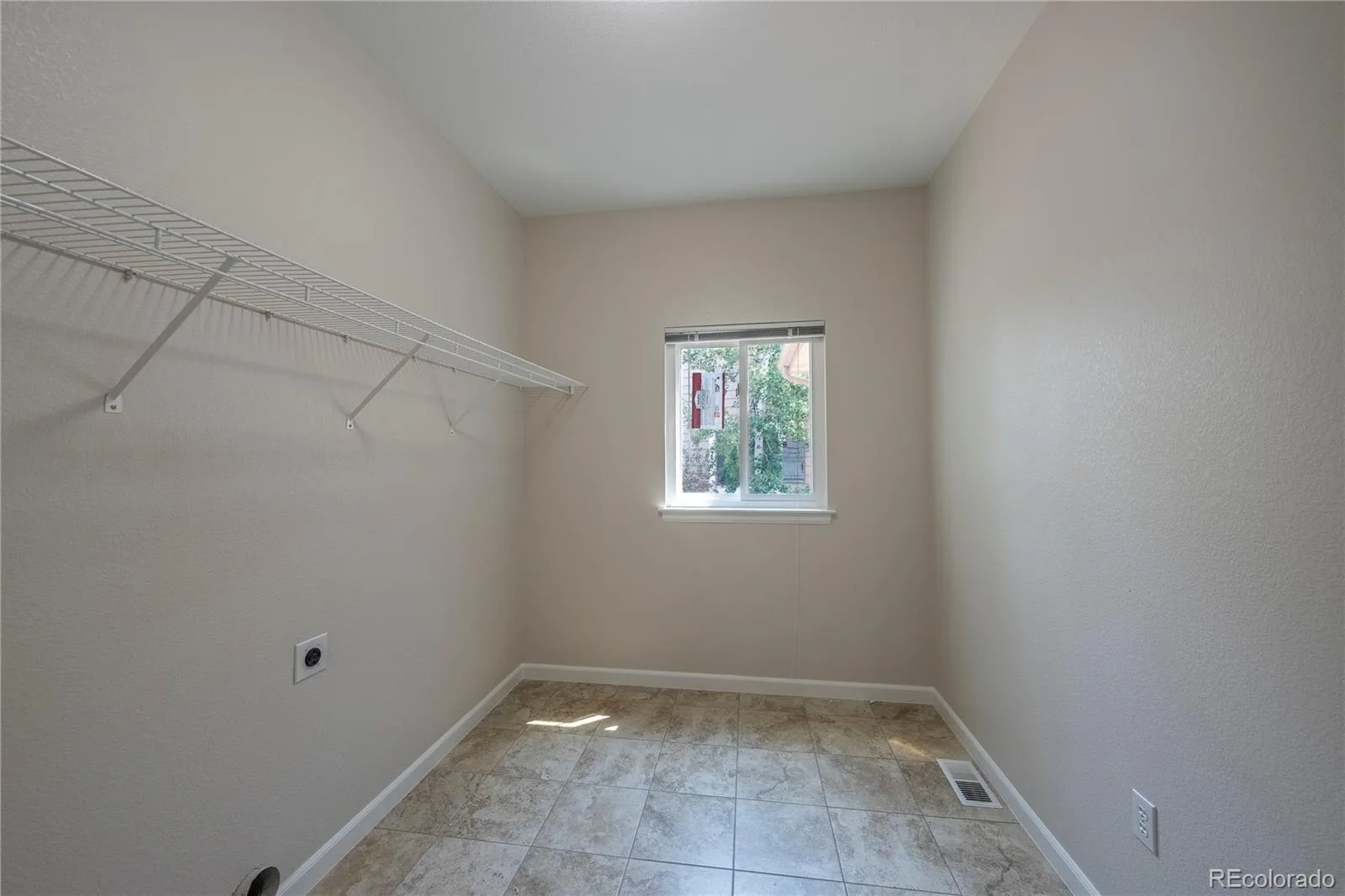 21096 Saddleback Circle Parker CO 80138 | MLS #REC9313895 08112026150849 1600 14