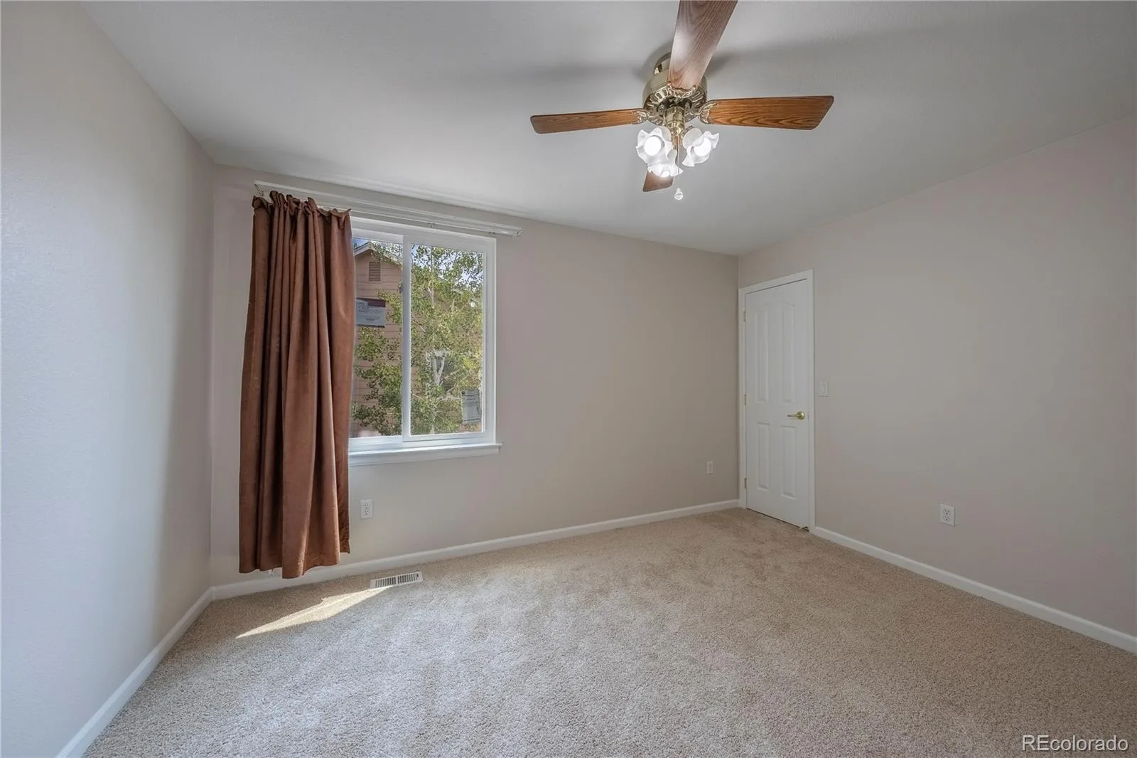 21096 Saddleback Circle Parker CO 80138 | MLS #REC9313895 08112026150849 1600 25