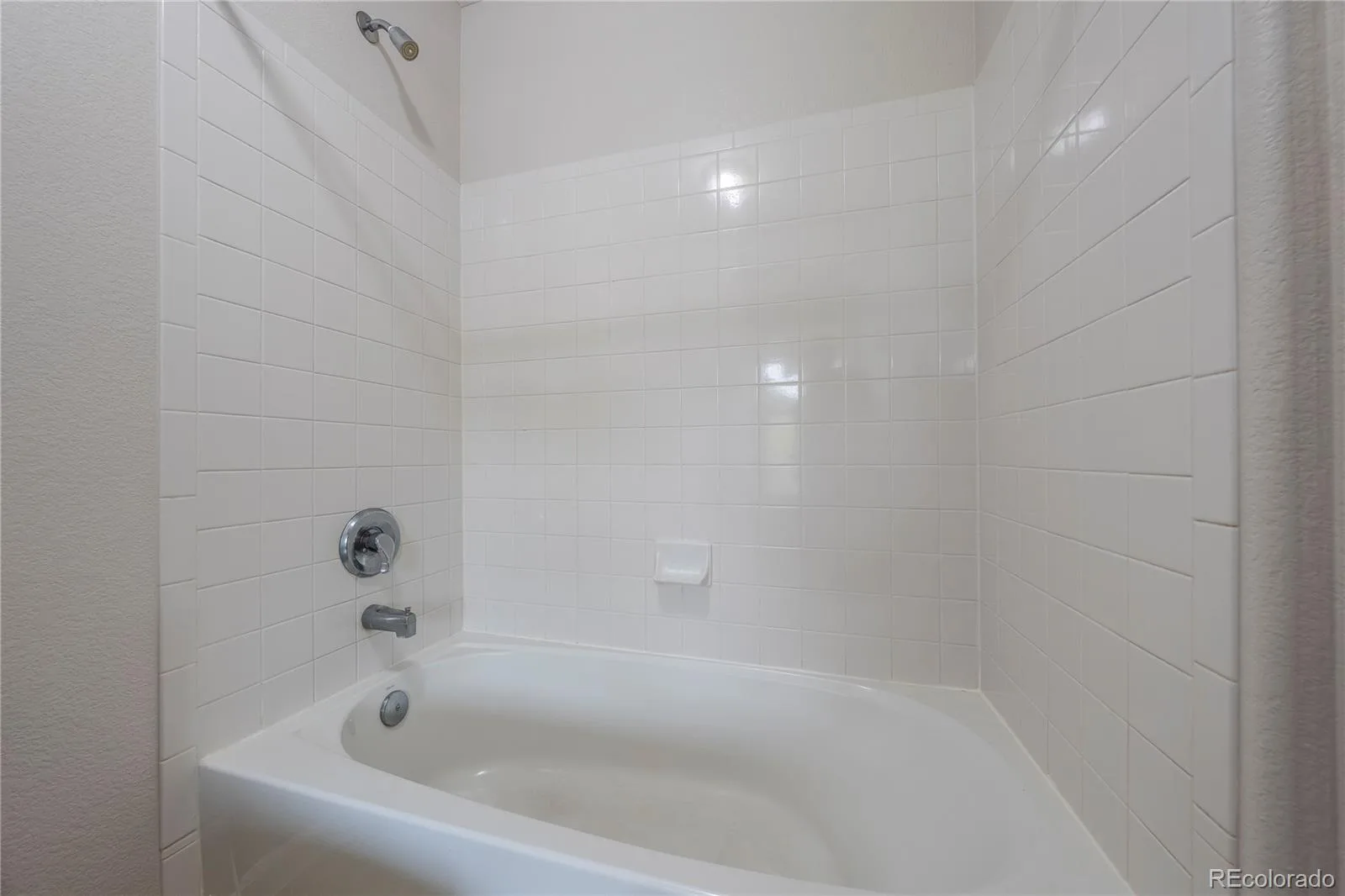 21096 Saddleback Circle Parker CO 80138 | MLS #REC9313895 08112026150849 1600 27