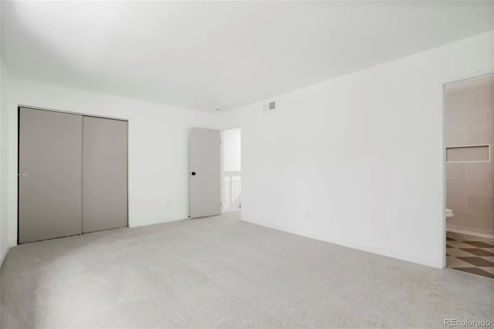 7755 E Quincy Avenue #T56 Denver CO 80237 | MLS #REC9315602 08072026220130 1600 15