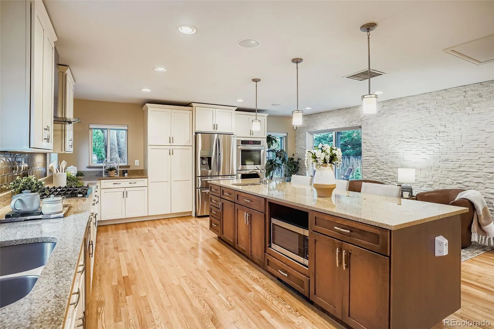 2935 S York Street Denver CO 80210 MLS #REC9317573 04292026165207 1600 10